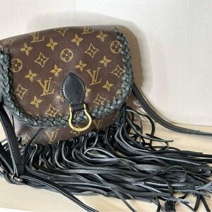 *- Authentic St. Cloud Louis Vuitton
